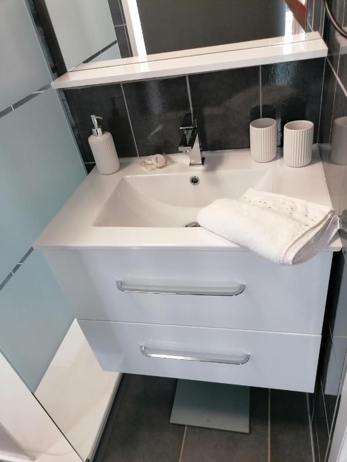 Coconpresdisney Apartment Chambry Luaran gambar